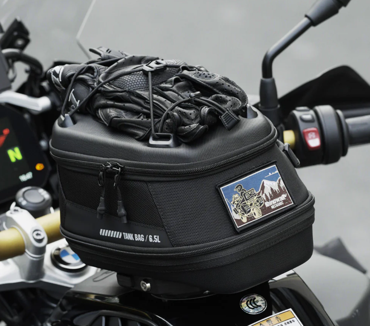 Rhinowalk Mechanic Series 5.6L Magnetic Tank Bag